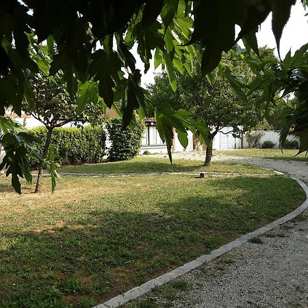 Villa Les Annexes Verdun-sur-le-Doubs Exterior foto