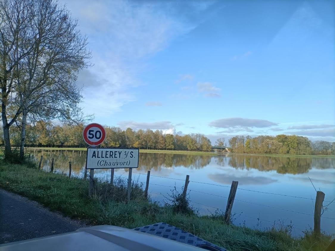 Villa Les Annexes Verdun-sur-le-Doubs Exterior foto